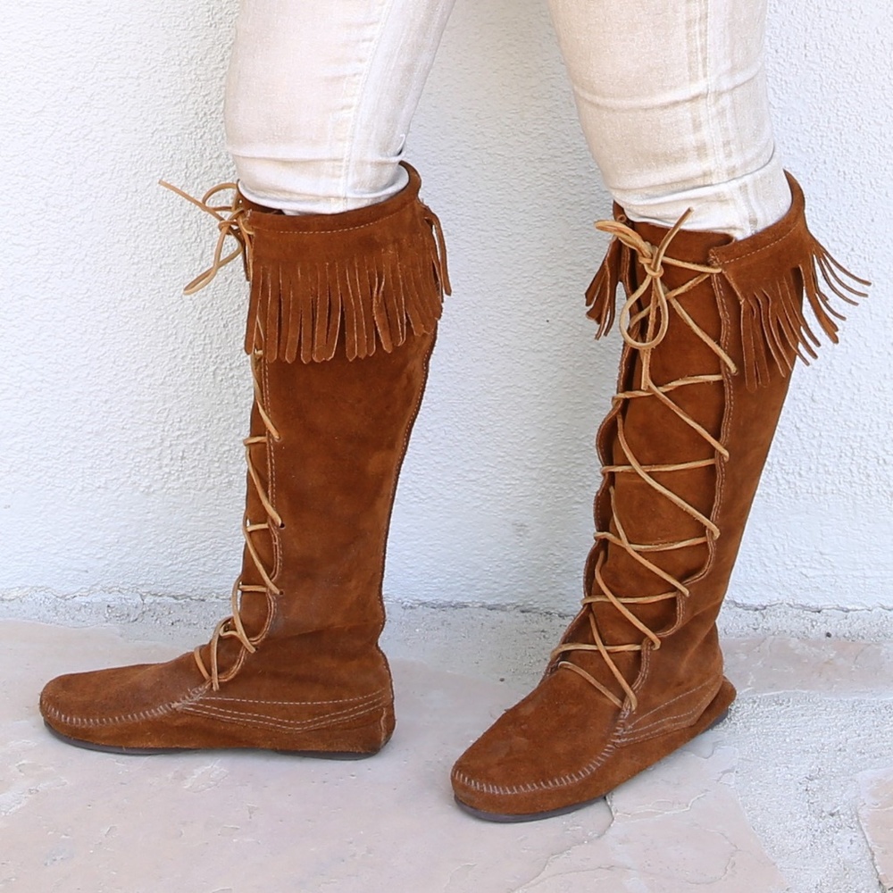 Minnetonka Moccasin Fringe Suede Boots - Picture 2 of 5